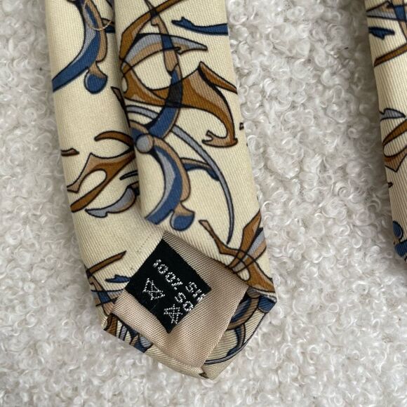 Salvatore Ferragamo 100% Silk Tie Equestrian ￼Hunter - Picture 4 of 7